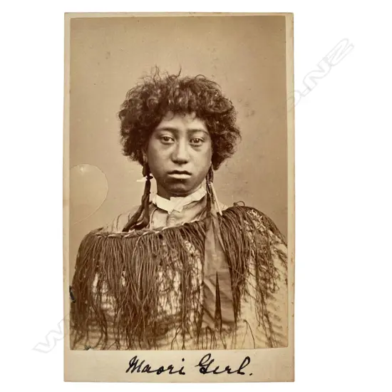 Unidentified photographer 'Māori Girl',